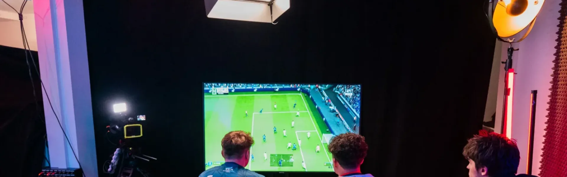 Głosy i zasady na najwyższym poziomie! Duet Bsg & seVen oraz sędzia Snavi powracają na Pro Gaming Cup 2026
